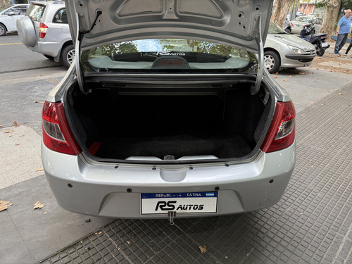 Renault Symbol 1.6 Luxe