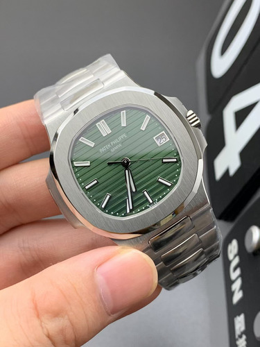 Patek Philippe Nautilus Esfera Verde Oliva 40 Mm