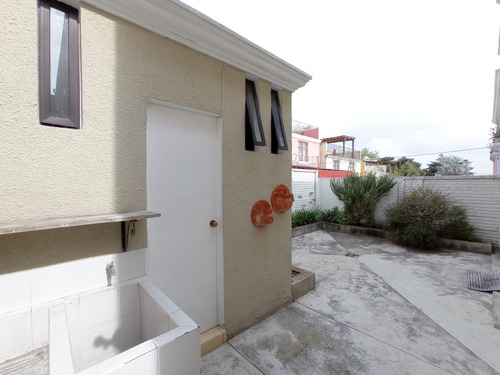 Imagen 24 de 30 de Vendo Hermosa Casa, Ubicada En Sector Preferencial De Alta Plusvalia Y Seguridad, Excelente Condiciones Rodeada De Naturaleza