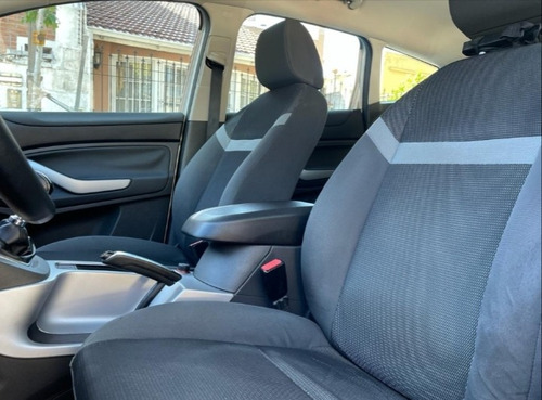 Ford Kuga 2.5 Trend Mt 4x4 (ku01/ku04) 2011
