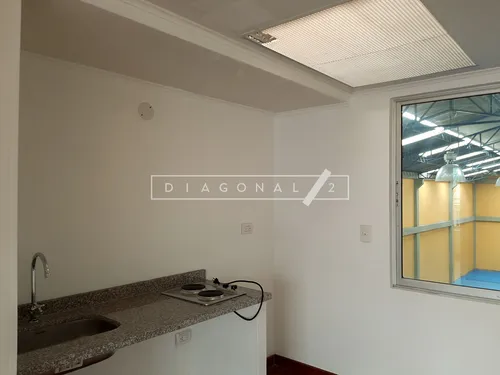 Bodega Industrial En Venta En Barrios Unidos