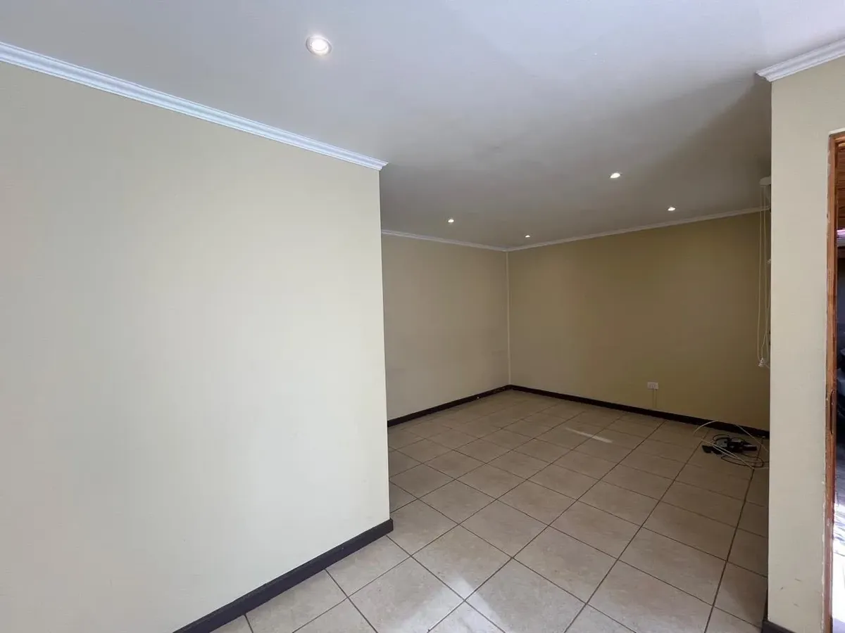 Imagen 3 de 17 de Hermosa Casa En Arriendo En Lampa (176650)