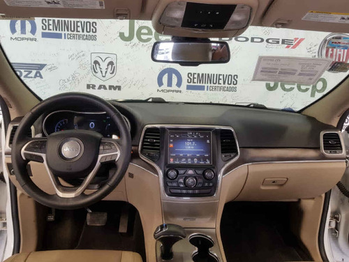 Imagen 12 de 15 de Jeep Grand Cherokee 2015 5p Limited 4x2 V6/3.6 Aut Nav