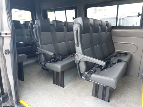 Imagem 9 de 15 de Van Renault Master L2h2 2019 20 Lugares Escolar Completa