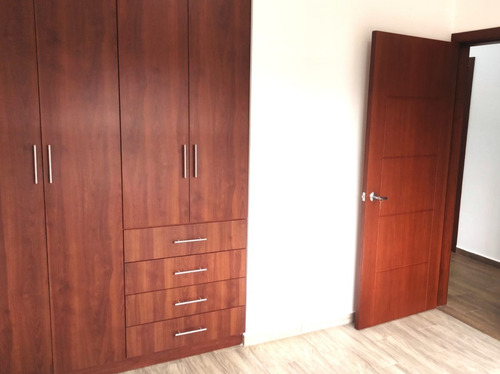 Imagen 23 de 27 de Valle De Los Chillos, A 5 Minutos Del Colibrí, Urb. Banco De Fomento, Preciosa Casa Por Estrenar, Totalmente Independiente Full Acabados, Cerca Al Supermaxi, Gestionamos Tu Crédito.