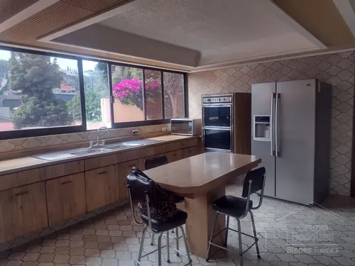 Casa En Venta En Bosques De Las Lomas, Cuajimalpa De Morelos.