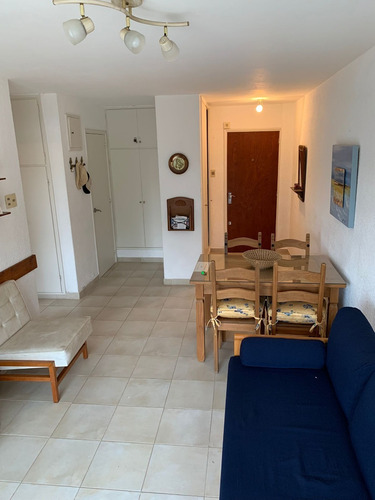 Imagen 4 de 7 de Apartamento En Punta Del Este. Parada 5