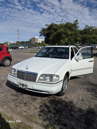 Mercedes-Benz Clase C 1.8 C180 Elegance