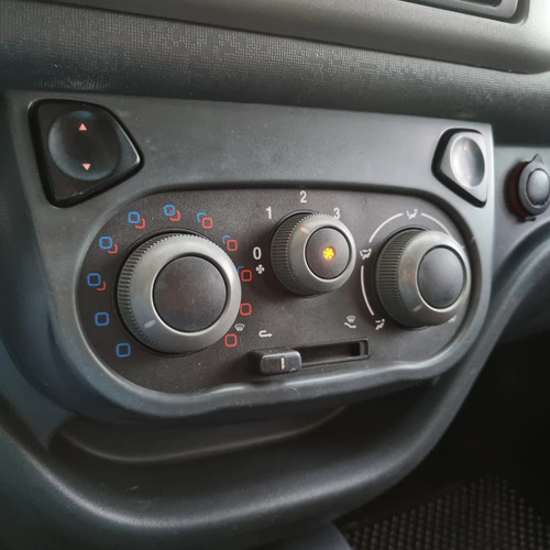 Fiat Uno 1.0 EVO VIVACE 8V FLEX 4P MANUAL