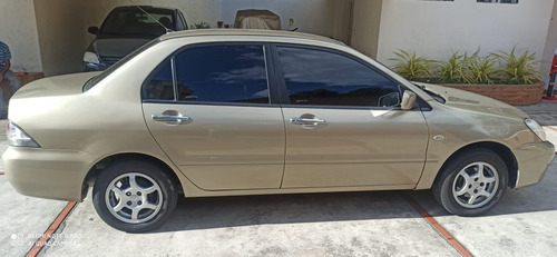 Imagen 2 de 8 de Mitsubishi Lancer Automático