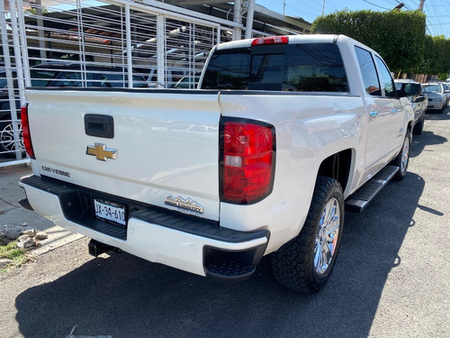 Imagen 5 de 13 de Chevrolet Cheyenne 2500 High Country Ltz Piel Qc 2015