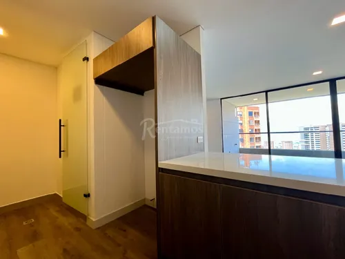 Apartamento En Venta En Tesoro. Cod V776071
