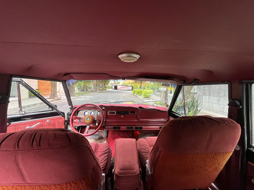 Jeep Grand Wagoneer