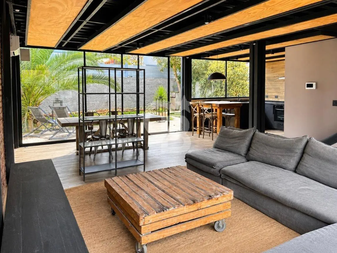 Imagen 2 de 20 de Casa Habitacional Estilo Industrial En Vitacura