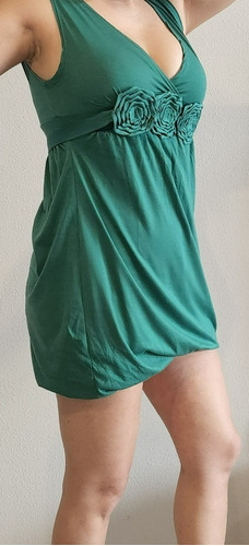 Vestido Verde Corto Con Detalle De Flores Talla M