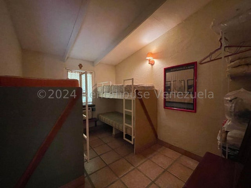 Finca En Venta En Urb Sector El Polvero Con Pozos Amoblada Kg:24-19946