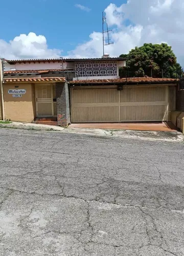 Casa En La Urb. El Marques