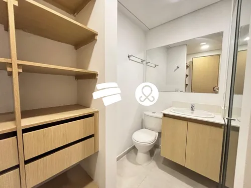 Vendo Apartamento En Itagüí, Con Terraza, A Dos Cuadras Del Parque Principal