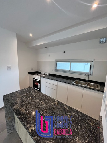 Venta De Departamento Dos Dormitorios Calle 54 E/ 23 Y 24