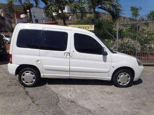 Imagen 8 de 15 de Citroën Berlingo Sincronico