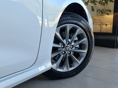 Imagen 10 de 15 de Toyota Corolla Xli Cvt