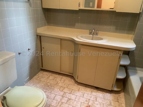 Acogedor Apartamento Con Exceelnte Distribucion La Florida Rsz