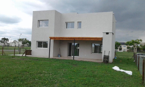 Imagen 21 de 30 de Destacada Casa En Puertos Del Lago Barrio Vistas