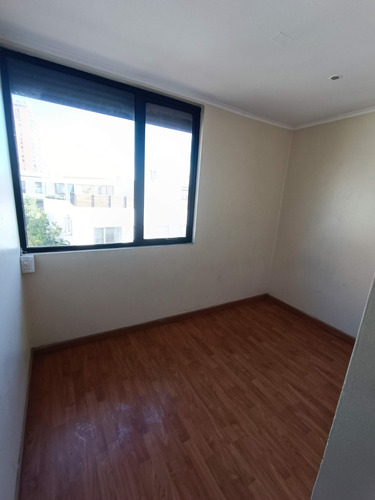 Se Vende Dpto, Excelente Ubicación - Rotonda Atenas- L C