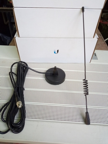 Imagen 1 de 2 de Antena Con Base Inmantadas Chinas