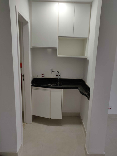 Sala Comercial Para Alugar Na Rua Orense (prq Jaboticabeiras), Centro, Diadema - Sp - Liv-5369