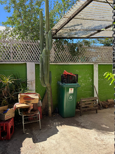 Amplia E Iluminada Casa En Venta