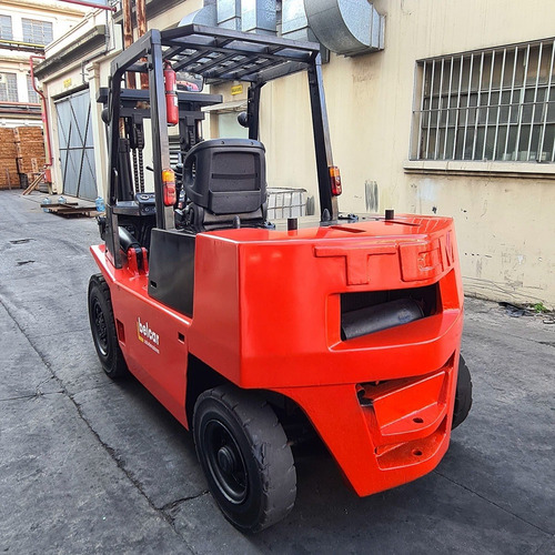 Imagen 2 de 4 de Autoelevador Tcm 5 Tn. Usado - Reacondicionado