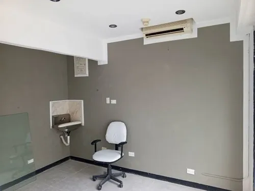 Venta Local Comercial Av. Las Palmas. Pc