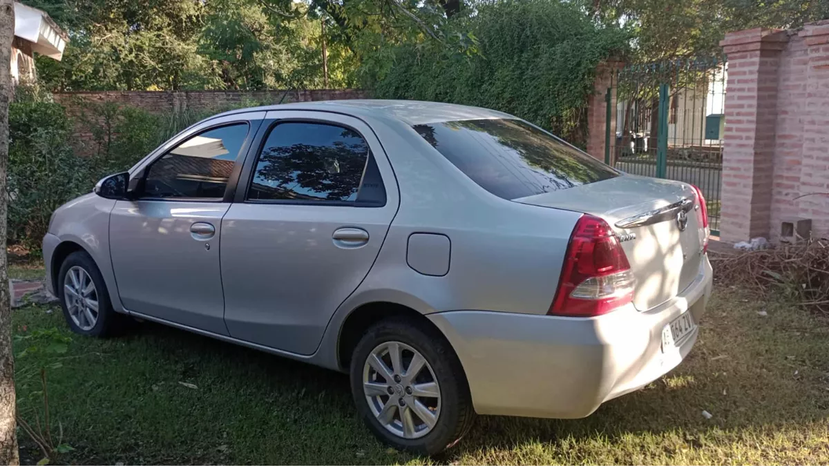 Toyota Etios 1.5 Sedan Xls