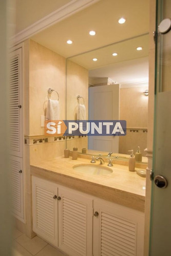 Imagen 13 de 23 de Apartamento En Venta - Playa Mansa