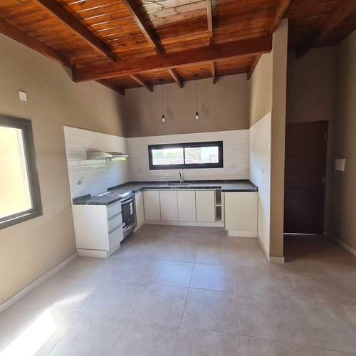 Casa En Venta A Estrenar San Jerónimo Sur