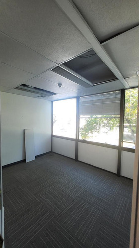 Imagen 4 de 13 de Oficina - San Isidro
