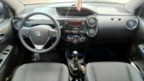 Toyota Etios 1.5 Xs 2017/2018 Manual Flex Único Dono