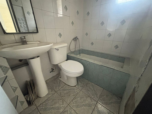 Departamento En Venta De 2 Dorm. En San Bernardo