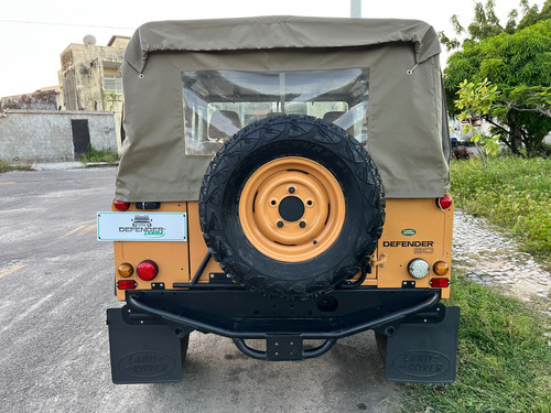 Land Rover Defender 2.5 90 Csw Turbo 3p