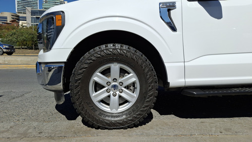 Ford Lobo 5.0l Doble Cabina Xlt V8 4x2 At