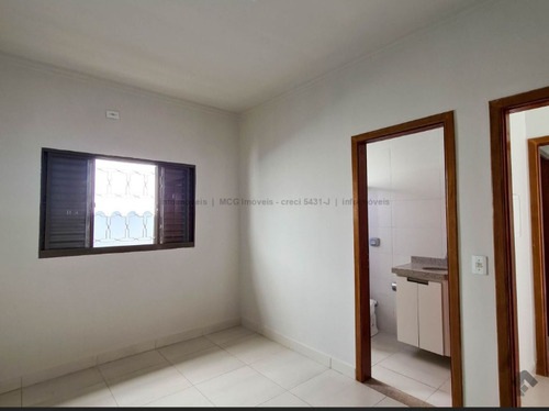 Casa Com 2 Suítes