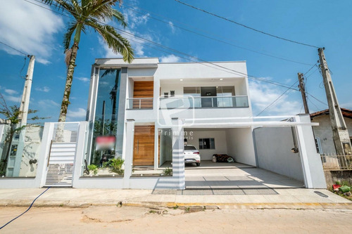 Imagem 1 de 15 de Casa 3 Dormitórios A Venda Em Camboriú - 6885