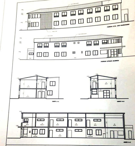Edificio Comercial - El Pinar