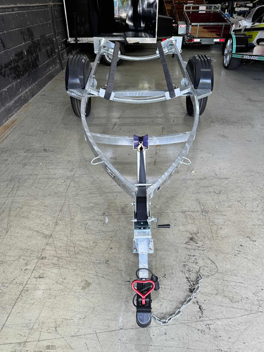 Carretinha Para Jet Ski Galvanizada Com Eixo Torção Mariner