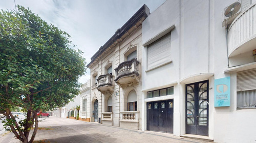 Casa En Venta En La Plata
