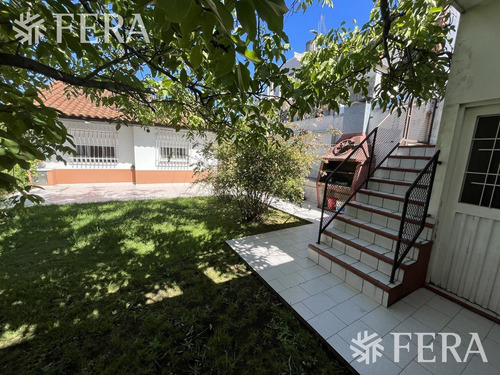 Imagen 11 de 17 de Venta Casa 3 Ambientes Con Jardín, Cochera Y Gran Fondo Libre En Quilmes (29595)