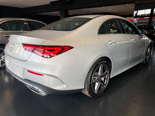Imagen 3 de 13 de Mercedes Benz Cla200 Amg Line 4*2 At 2023 - 0km Plata Iridio