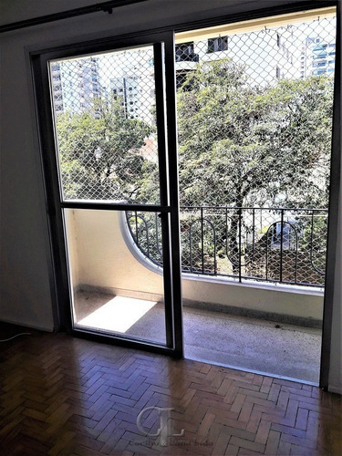 Imagem 6 de 15 de Moema - Apartamento Com Sacada E Vaga Livre! - 3712-1
