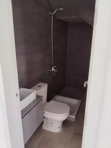 Casa 4 Ambientes A Estrenar En Venta La Cañada Polo Club